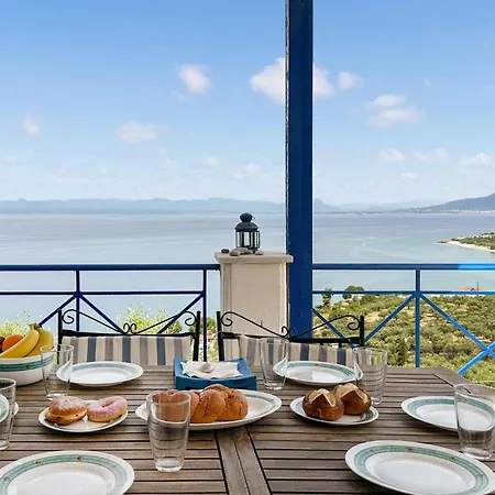 Holiday home Stunning In Mantineia Messinia *