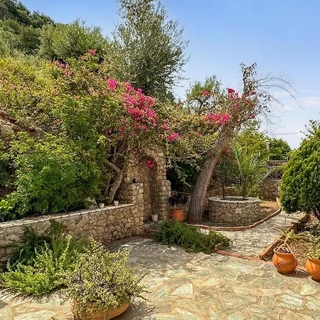 Holiday home Stunning In Mantineia Messinia *